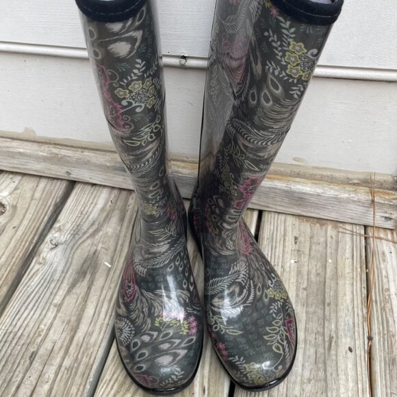 EUC- Kamik Gray Paisley Rain Boots Size 9 - Picture 12 of 13
